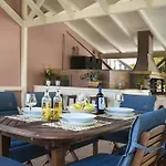 Athinais Villa Lixúri